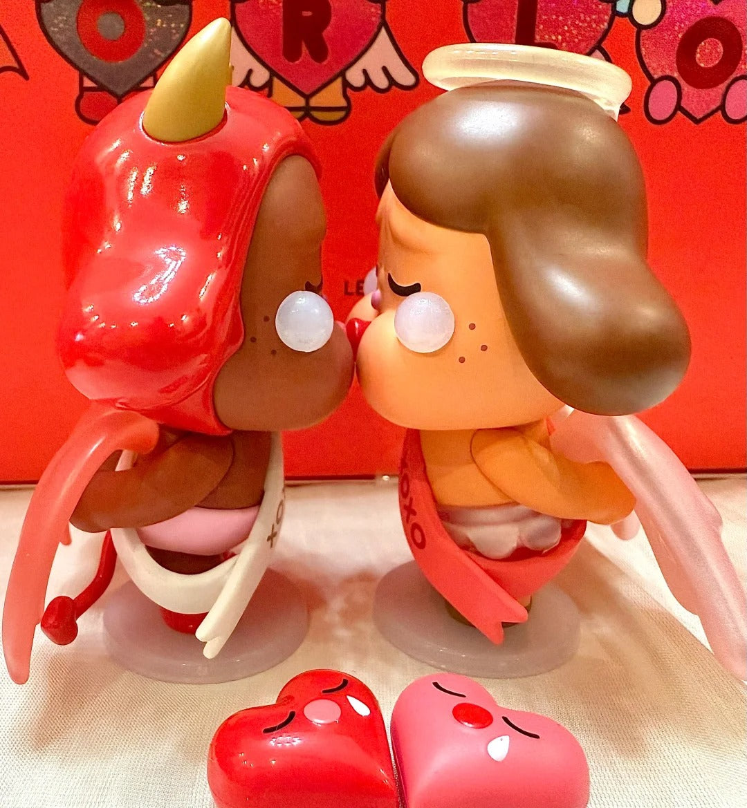 B10-12 CRYBABY 크라이베이비 러브 신 눈물 랜덤 피규어