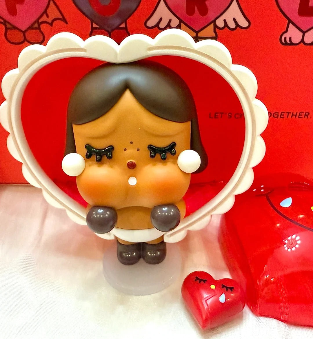 B10-12 CRYBABY 크라이베이비 러브 신 눈물 랜덤 피규어